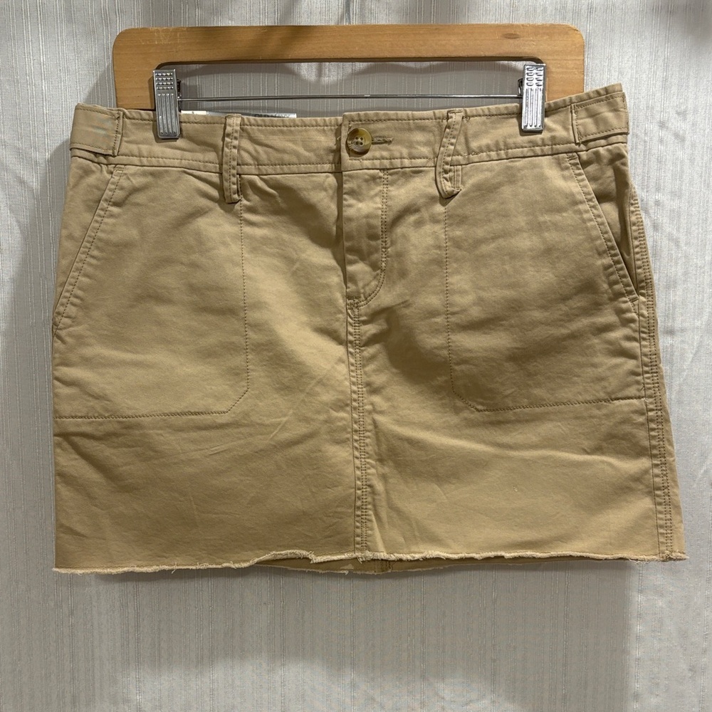 Old Navy Khaki Skirt